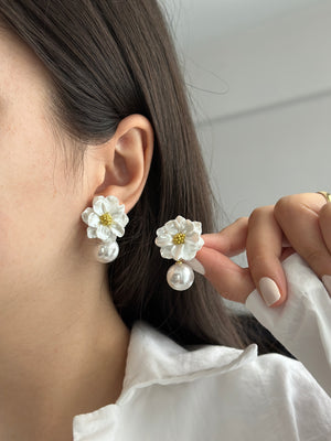 İncili Papatya Küpe