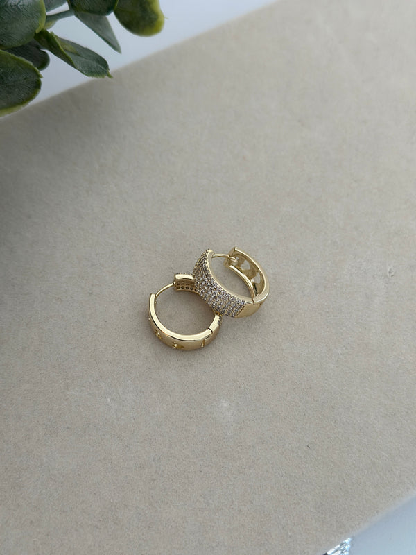 Arkası Açık Kalp Model Küpe