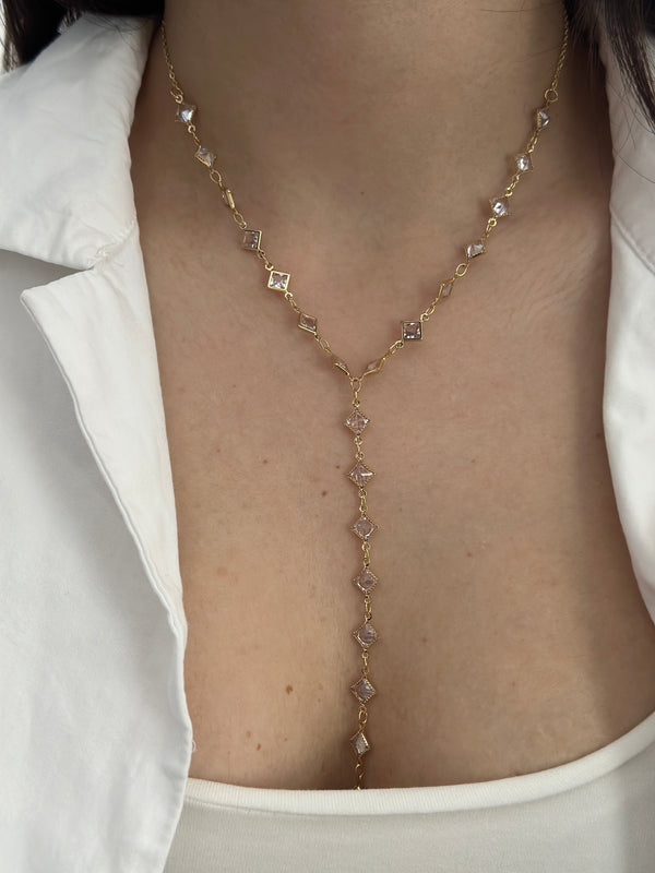 Kare Taşlı Y Kolye