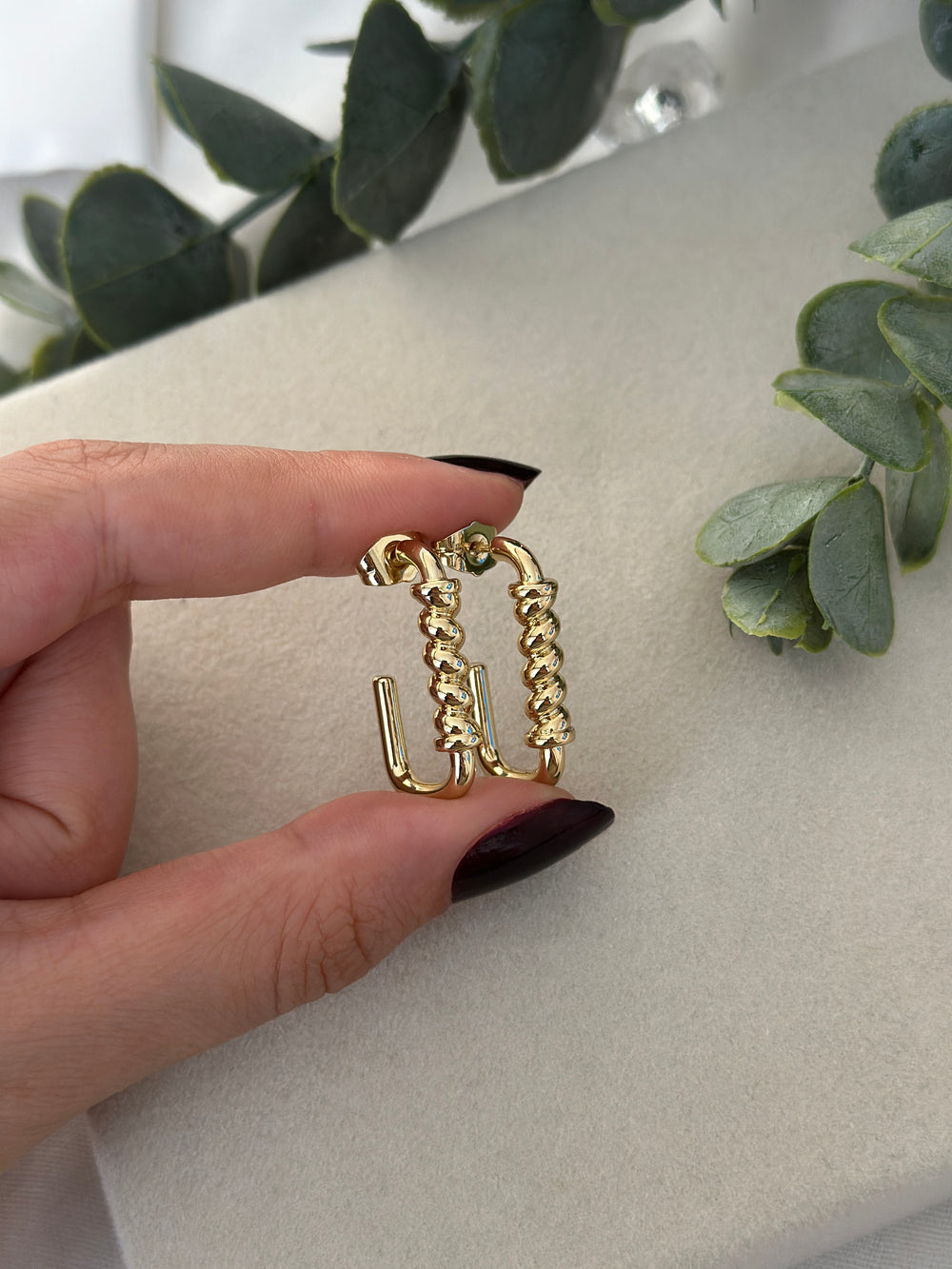 Dikey Sarmal Açık Küpe