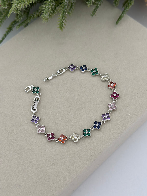 Silver Renkli Taşlı Vip Bileklik