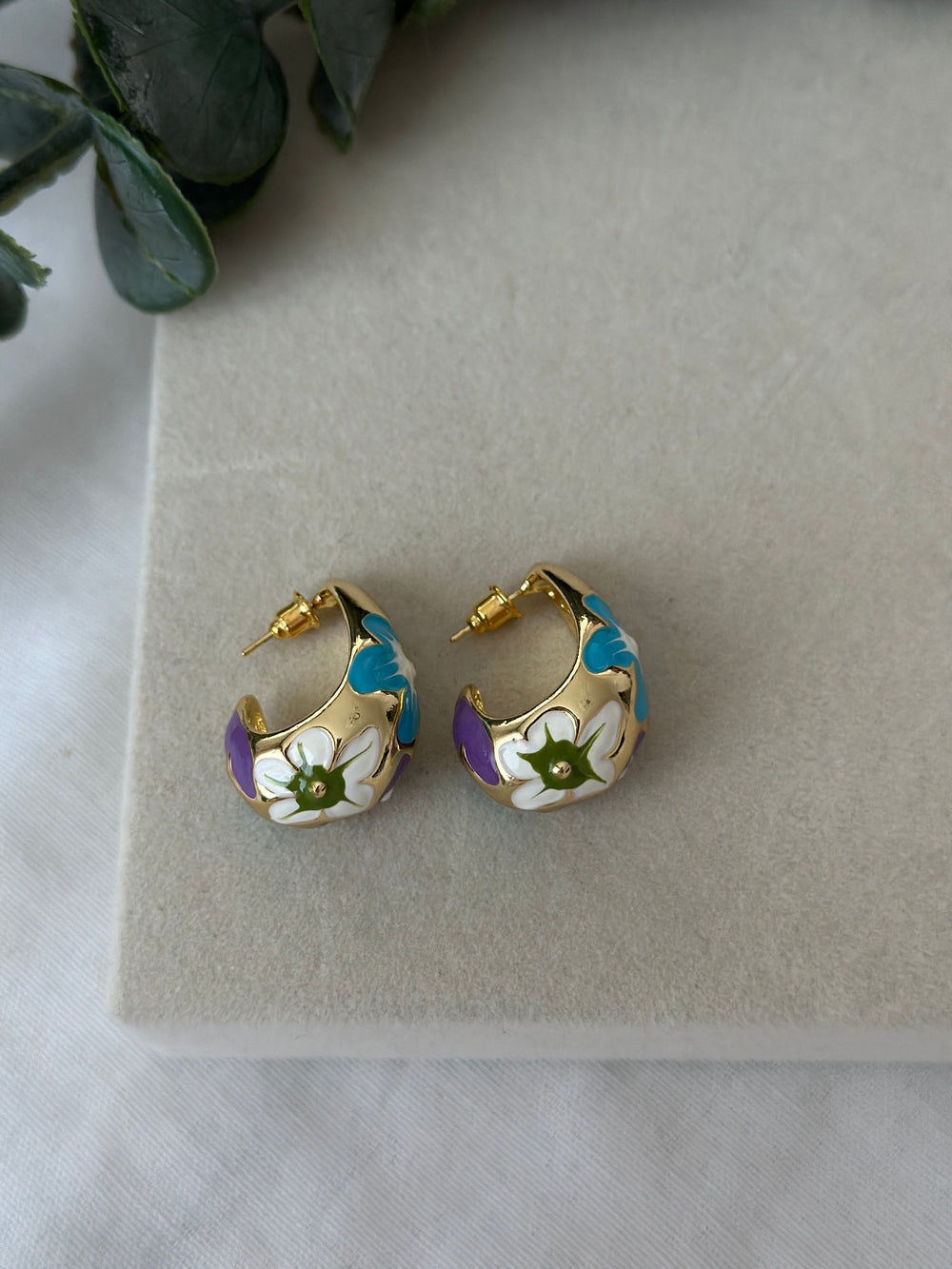 Çiçek Dama Desen Küpe