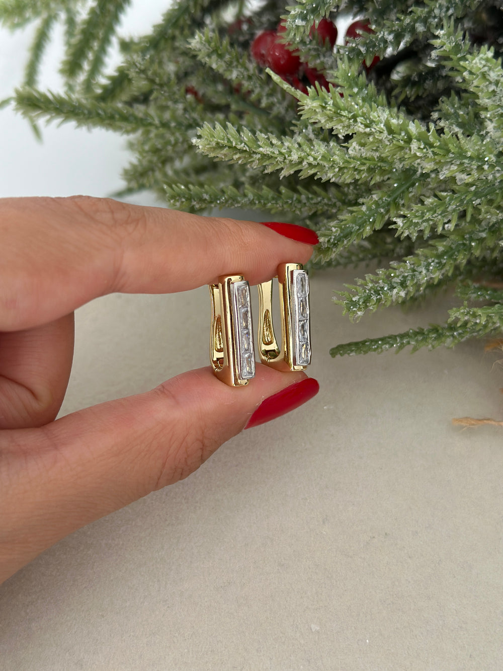 Çelik Silver Taşlı Küpe