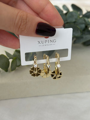 Yonca Detay Üçlü Küpe