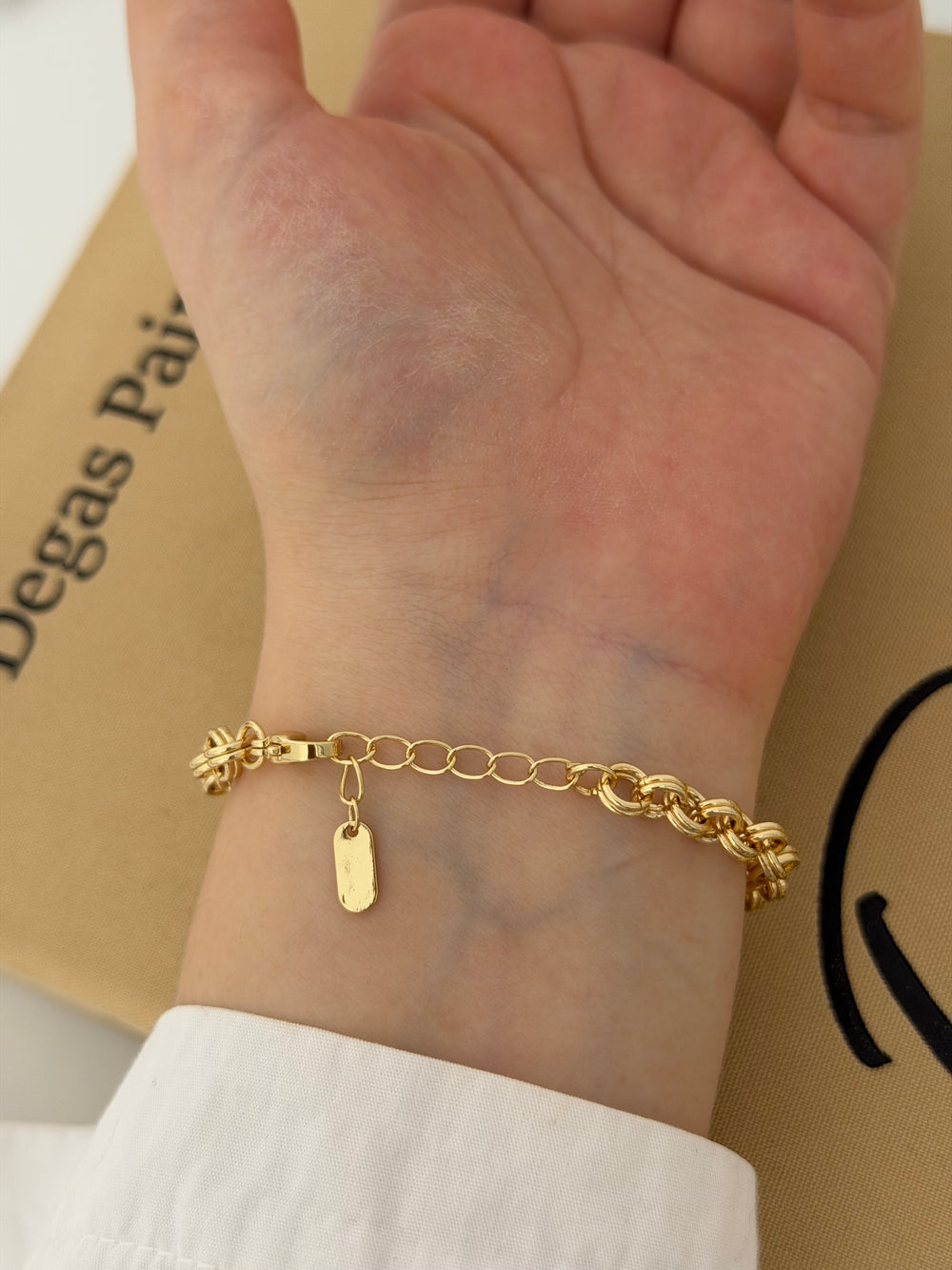 Doc Zincir Top Detaylı Bileklik