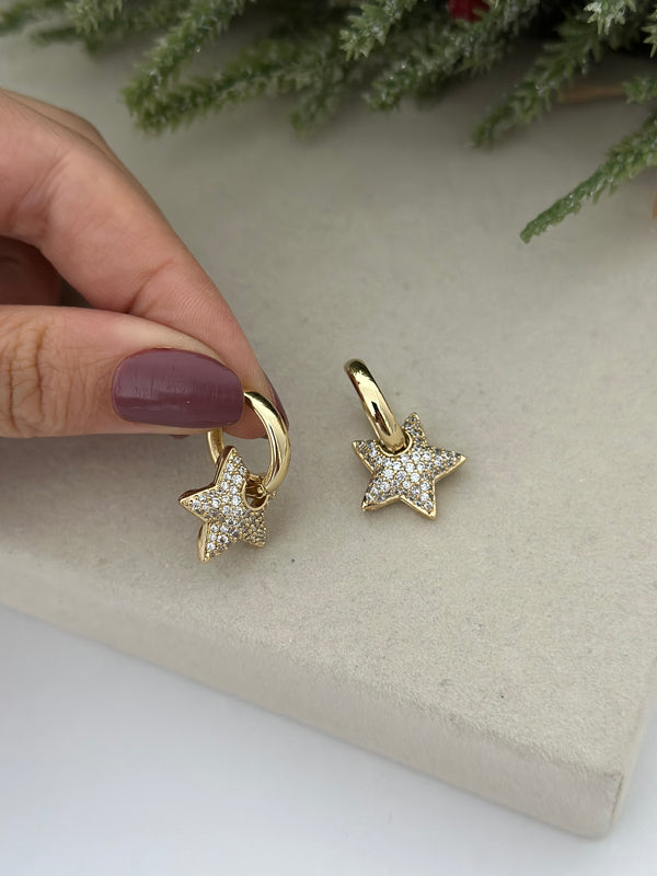 Yıldız Charmlı Küpe