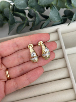 Kalp Taşlı Damla Küpe