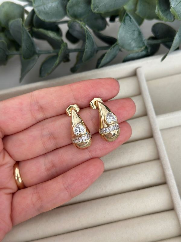 Kalp Taşlı Damla Küpe