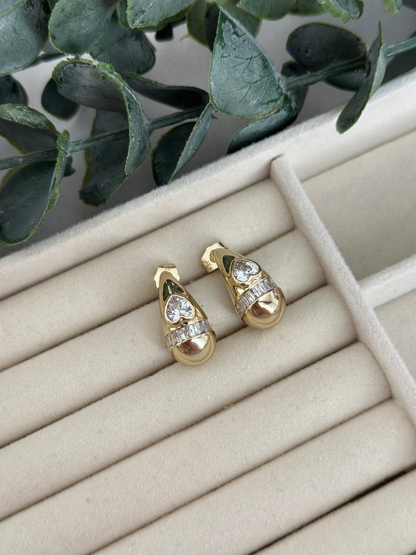 Kalp Taşlı Damla Küpe