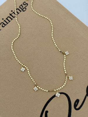 Pul Ezme Üzeri Taşlı Yonca Kolye