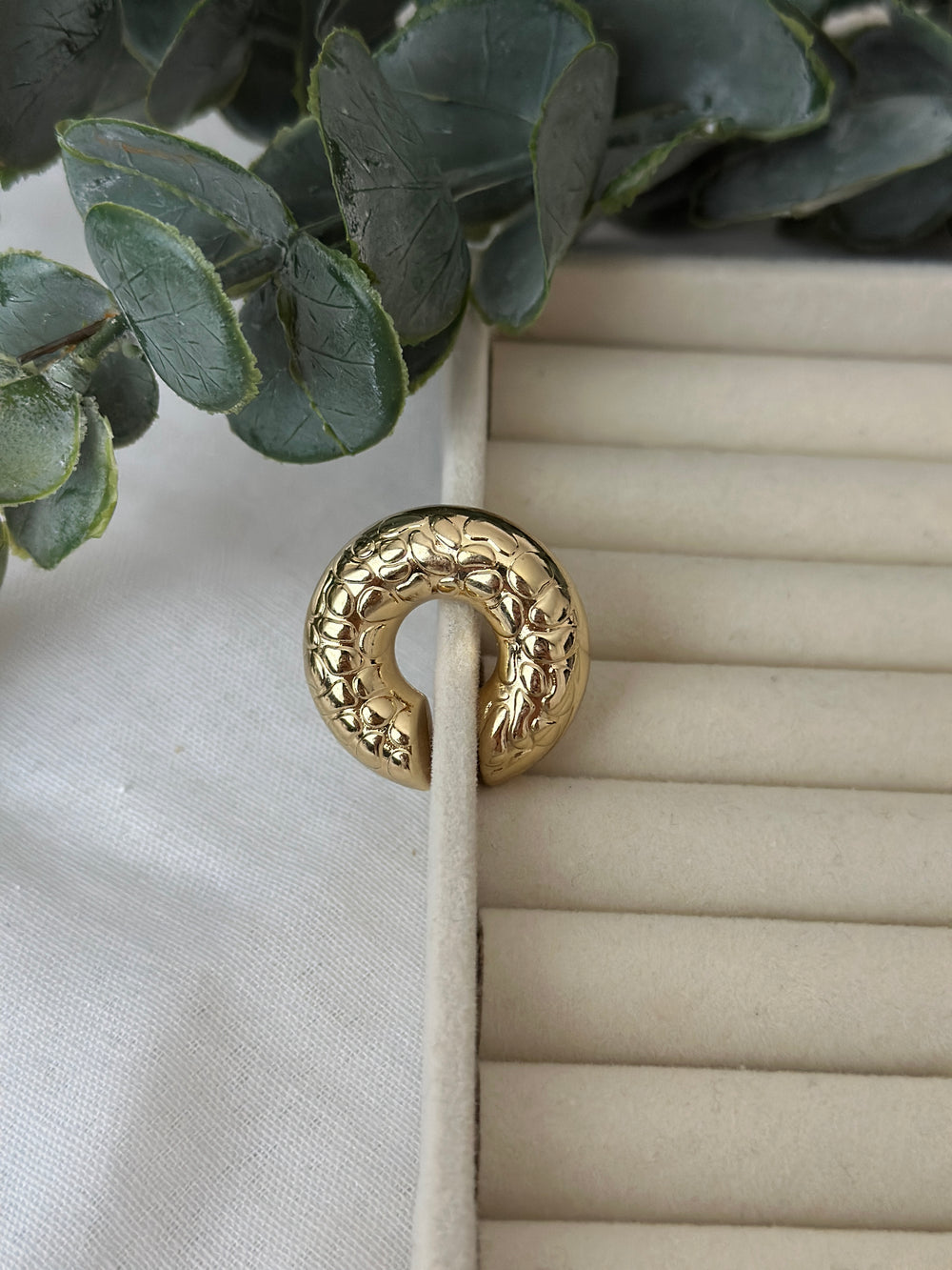 Gold Boru Kıkırdak Küpe