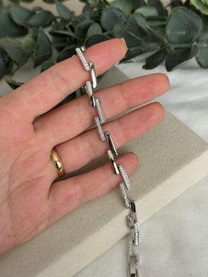 Silver Taşlı Zikzak Bileklik
