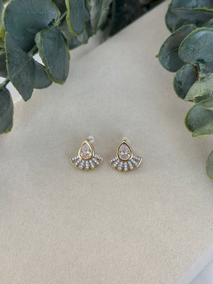 Damla Taşlı Tasarım Küpe