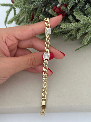 Gurmet Baget Detay Bileklik