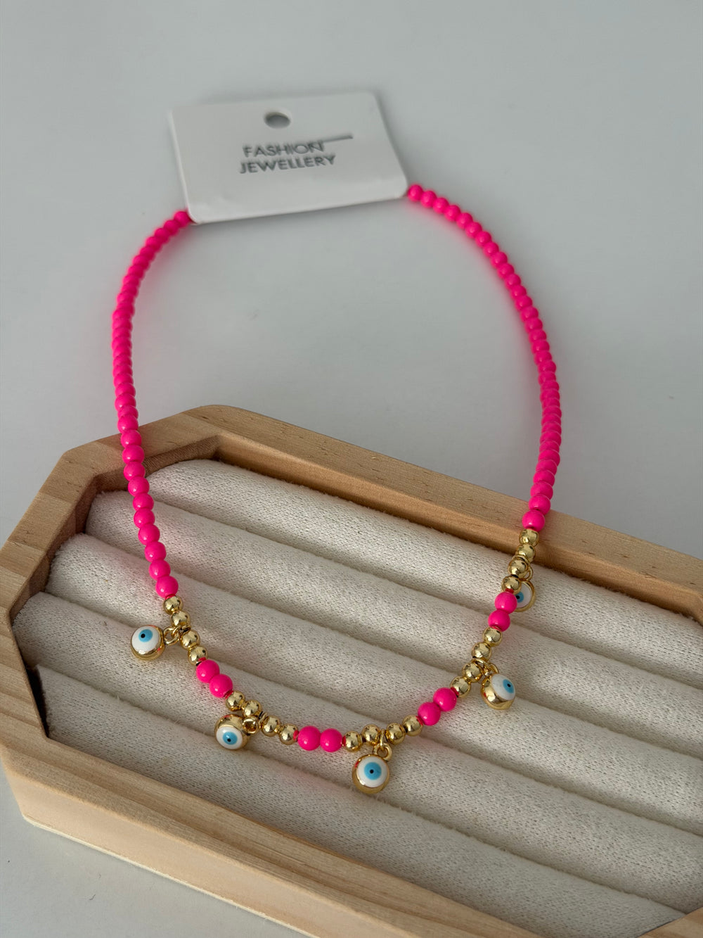 Fuşya Pembe Boncuk Kolye