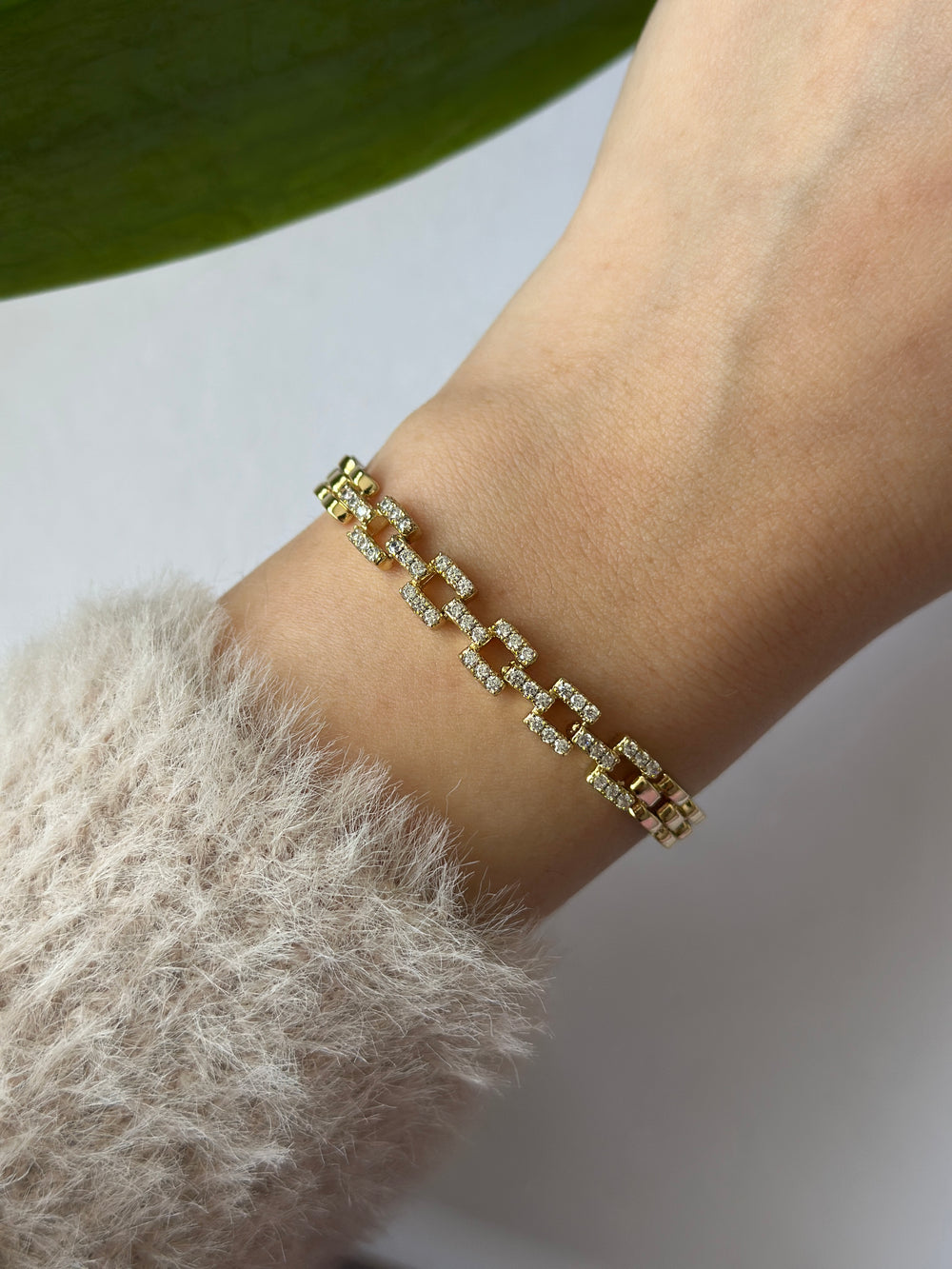 Önü Taşlı Kordon Bileklik