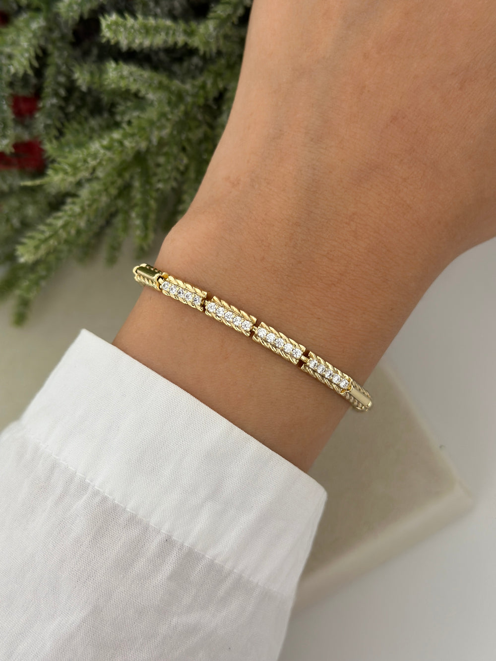 Taşlı Burgu Desen Plaka Bileklik