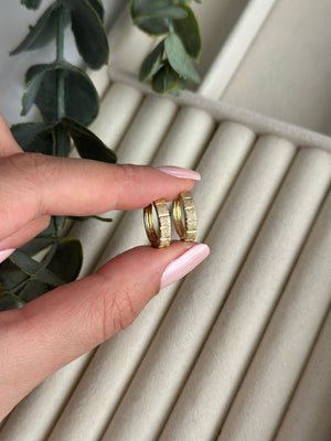 Lazer Desen Kesik Küpe