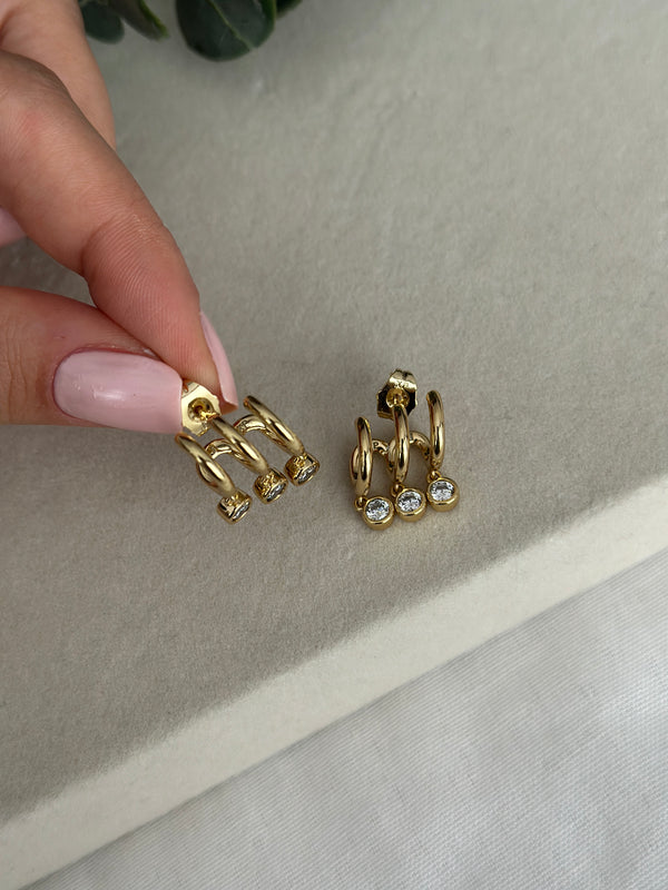 Ucu Taşlı Üçlü Görünüm Küpe