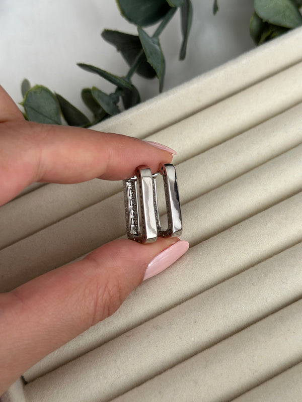 Silver Dikey Sia Küpe