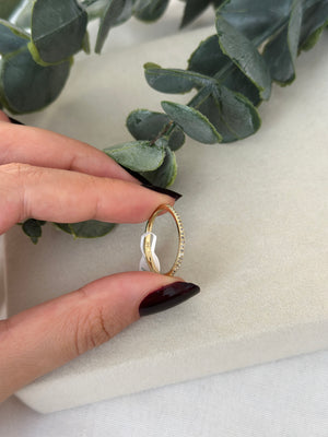 İnce Model Taşlı Yüzük