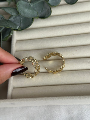 Örgü Arkası Açık Küpe