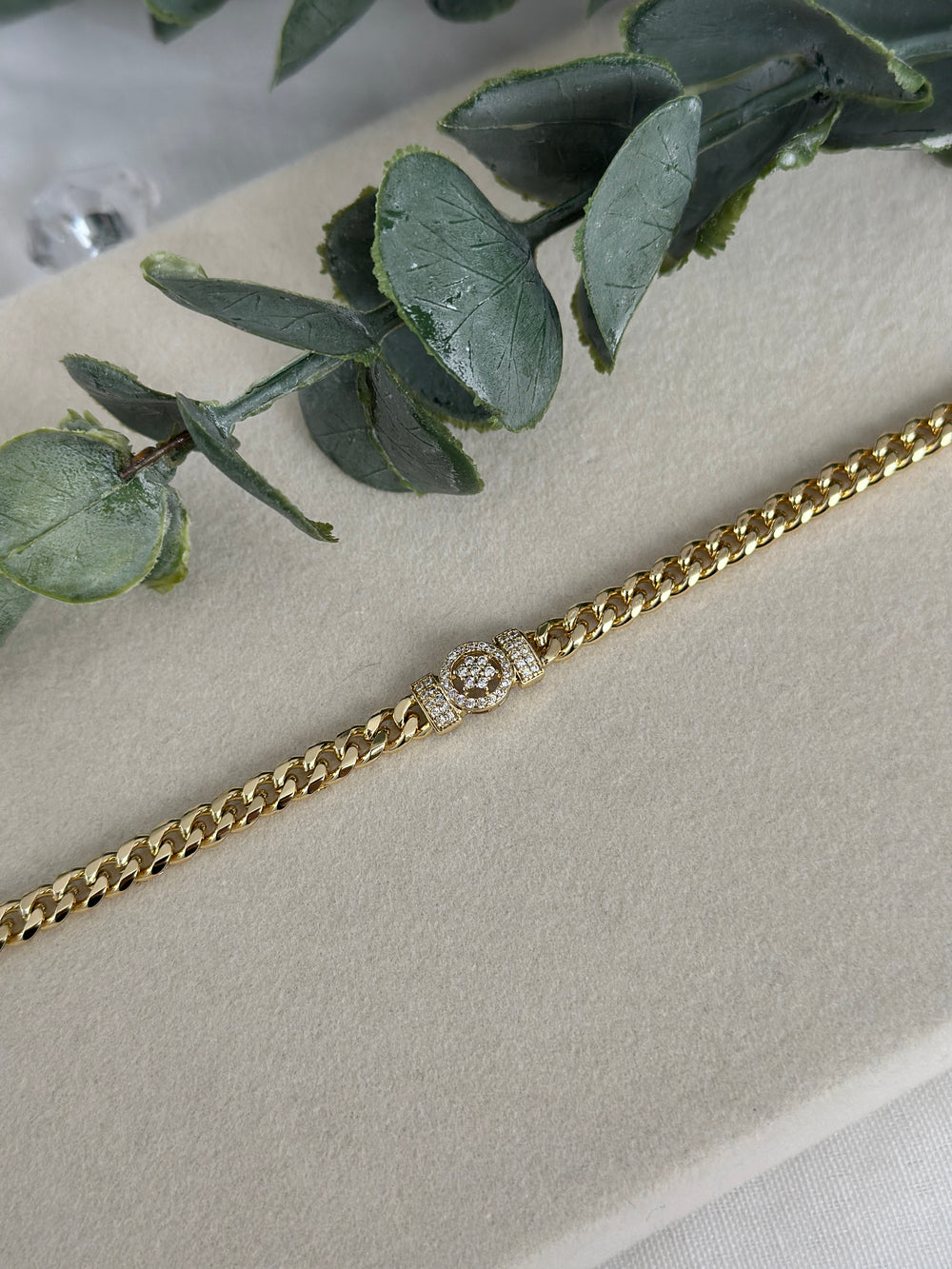 Gurmet Ortası Yıldız Taşlı Bileklik