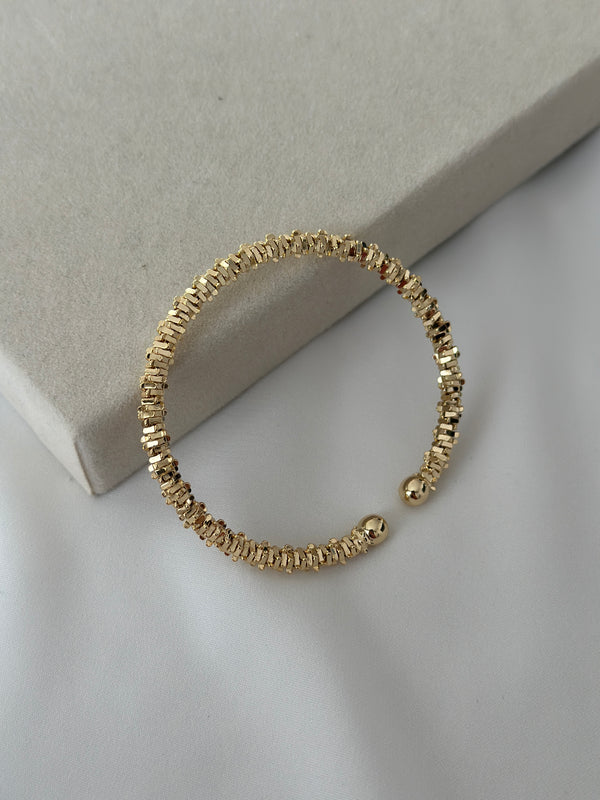 Çelik Zikzak Bileklik