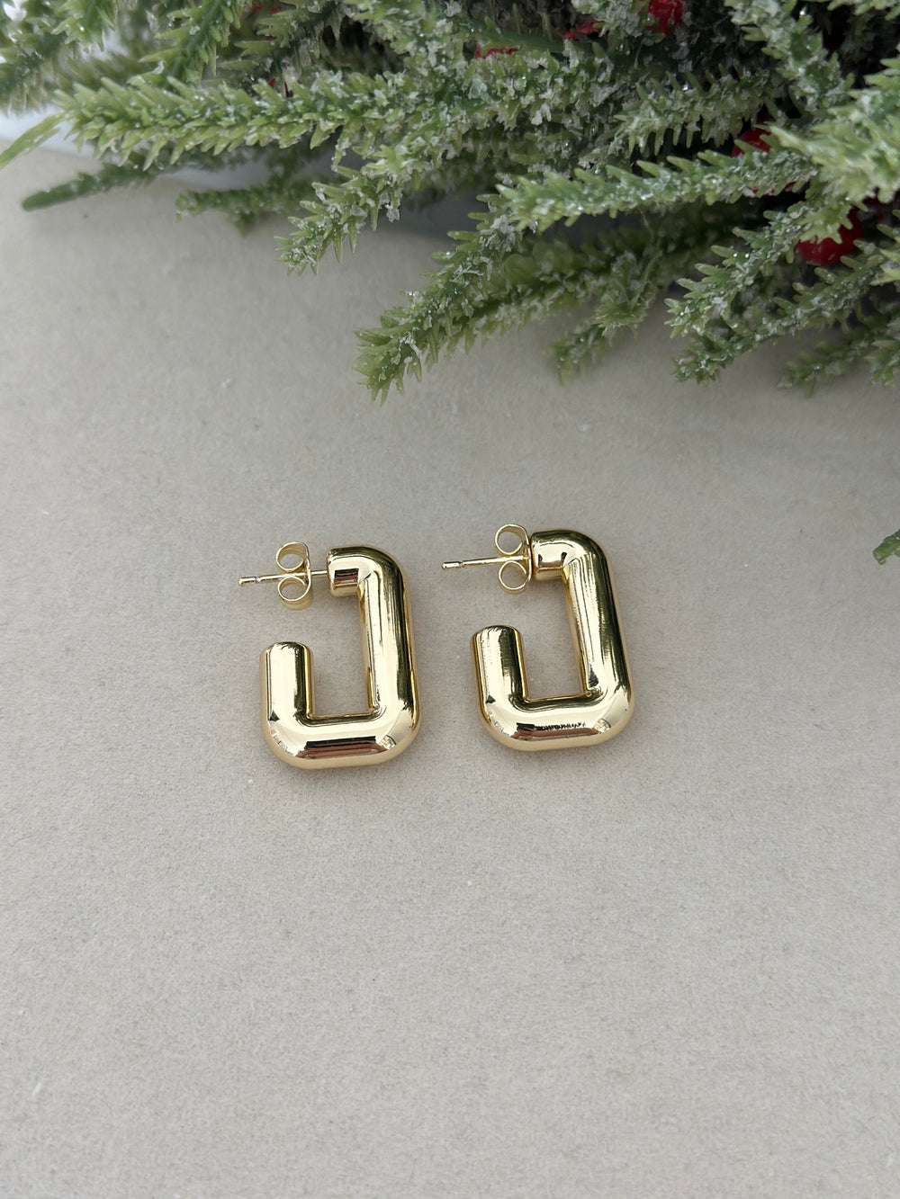 Arkası Açık L Küpe