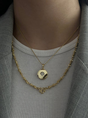 Yuvarlak Plaka Kolye