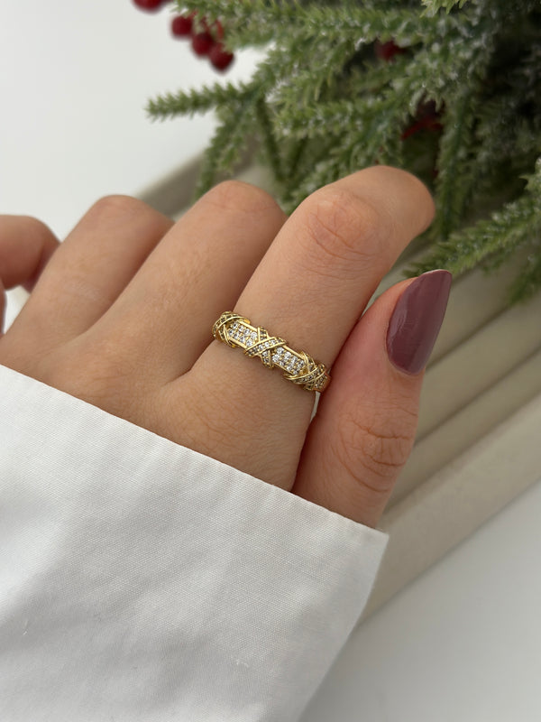 Gold X Taşlı Yüzük