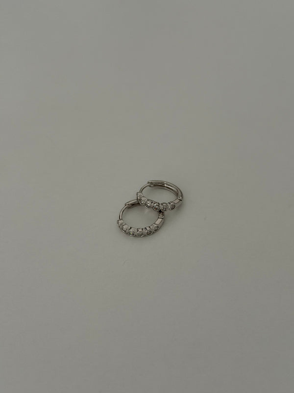 Silver Altı Taşlı Küpe