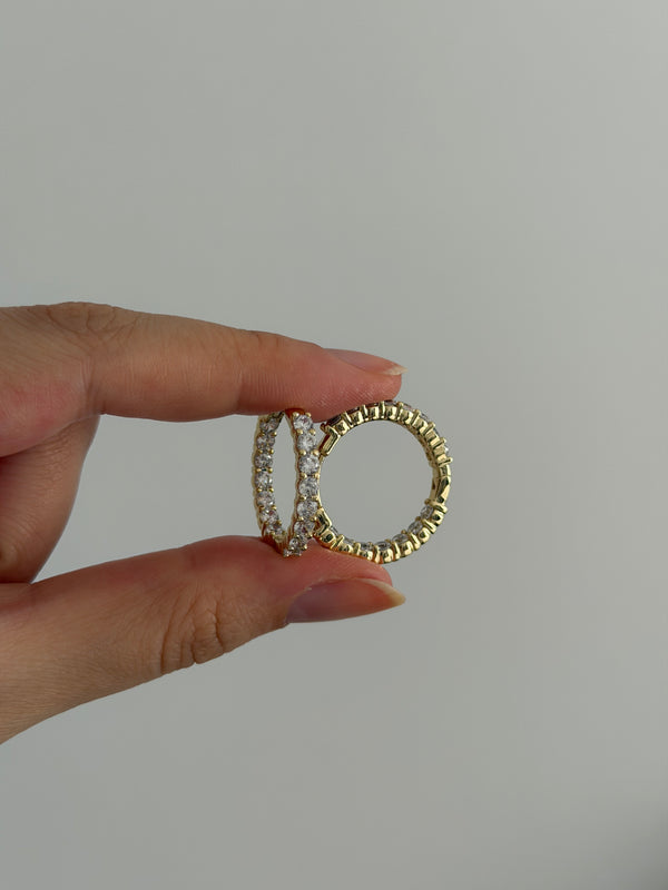 İçi Dışı Taşlı Halka Küpe