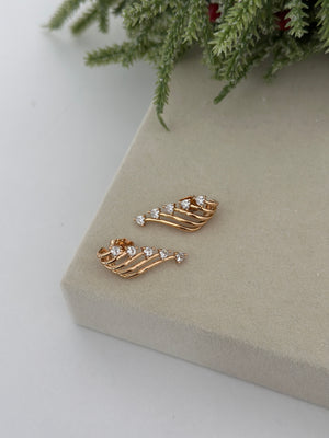 Tek Delik Beşli Görünüm Küpe