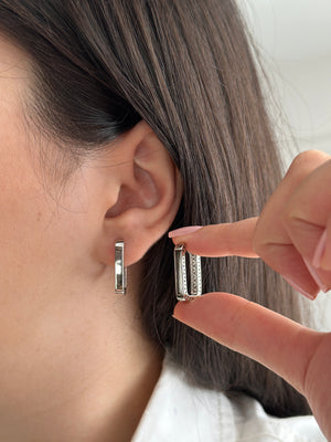 Silver Dikey Sia Küpe