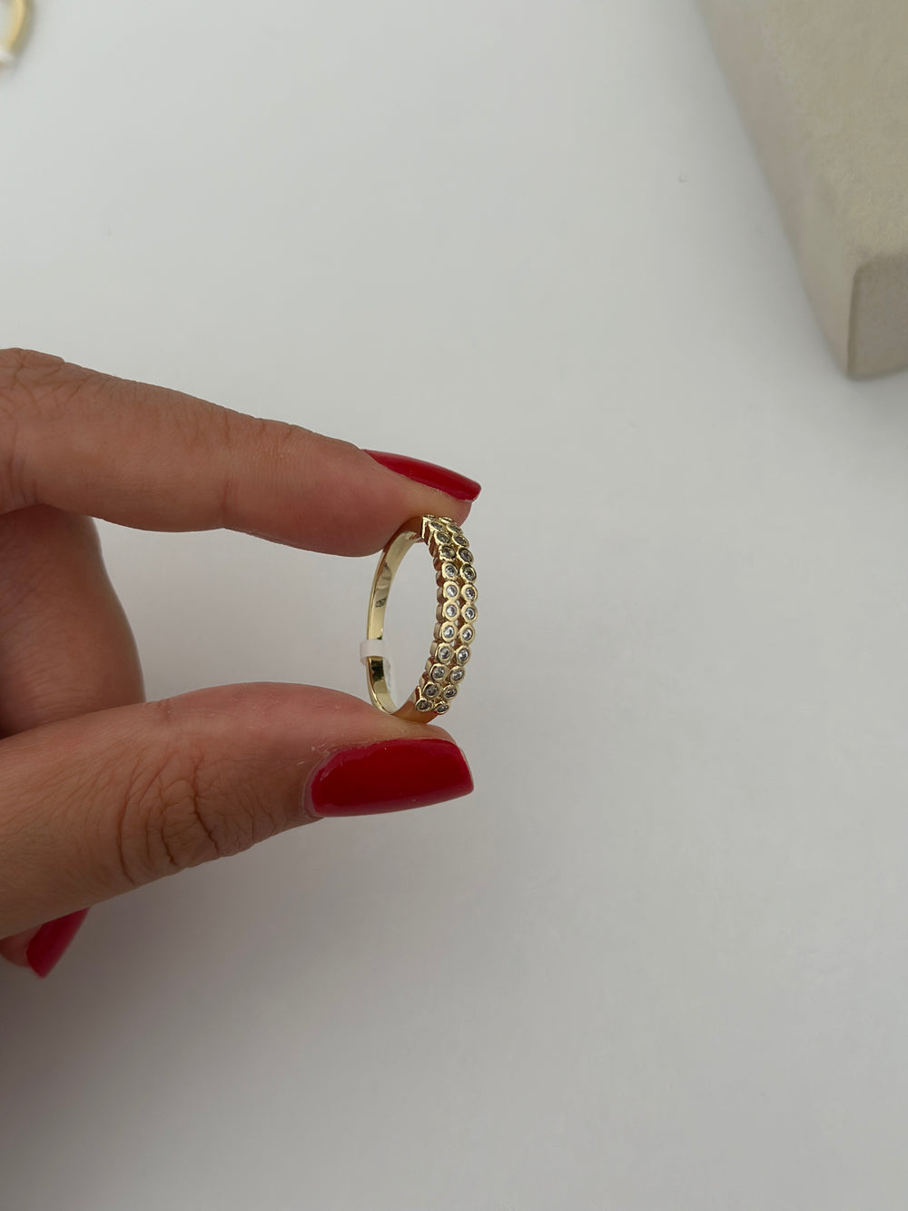 Mini Yuvarlak Taşlı Yüzük