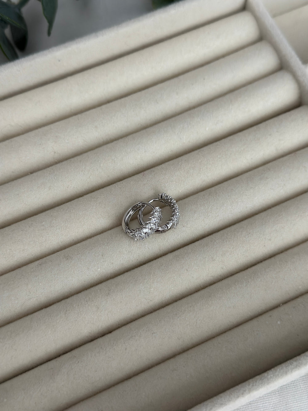 Silver Mini Taşlı Küpe