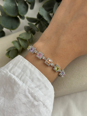 Renkli Kare Taşlı Bileklik