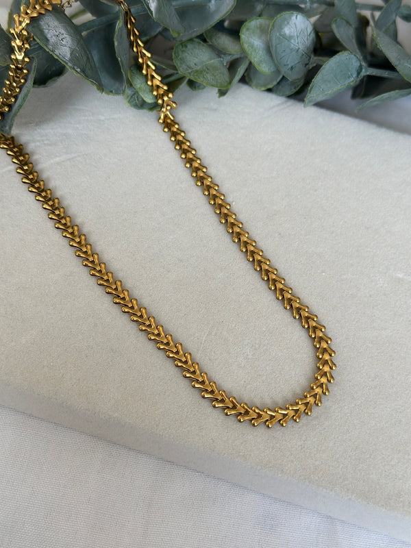 Çelik Buğday Sıralı Kolye