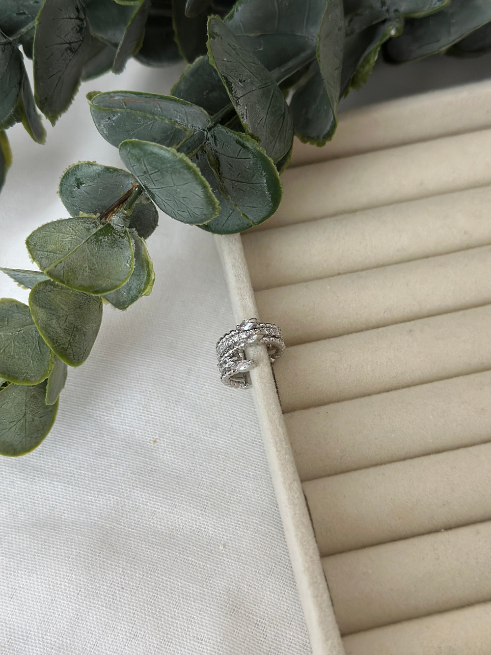 Damla Taşlı Silver Kıkırdak Küpe