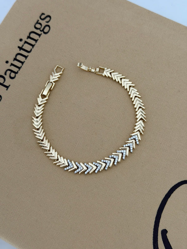 Ön Yüzü Taşlı Kılçık Bileklik