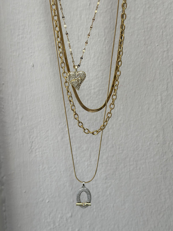 Kalpli 4’lü Kolye