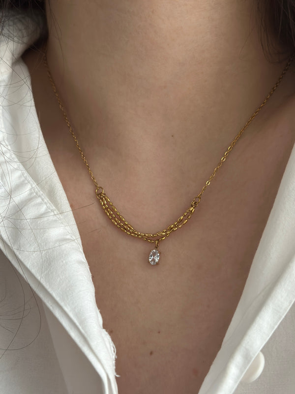 Çelik Ucu Damla Taşlı Kolye