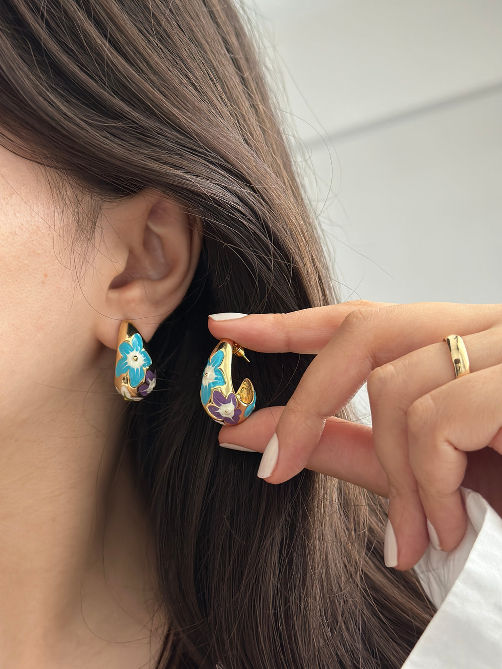 Çiçek Dama Desen Küpe