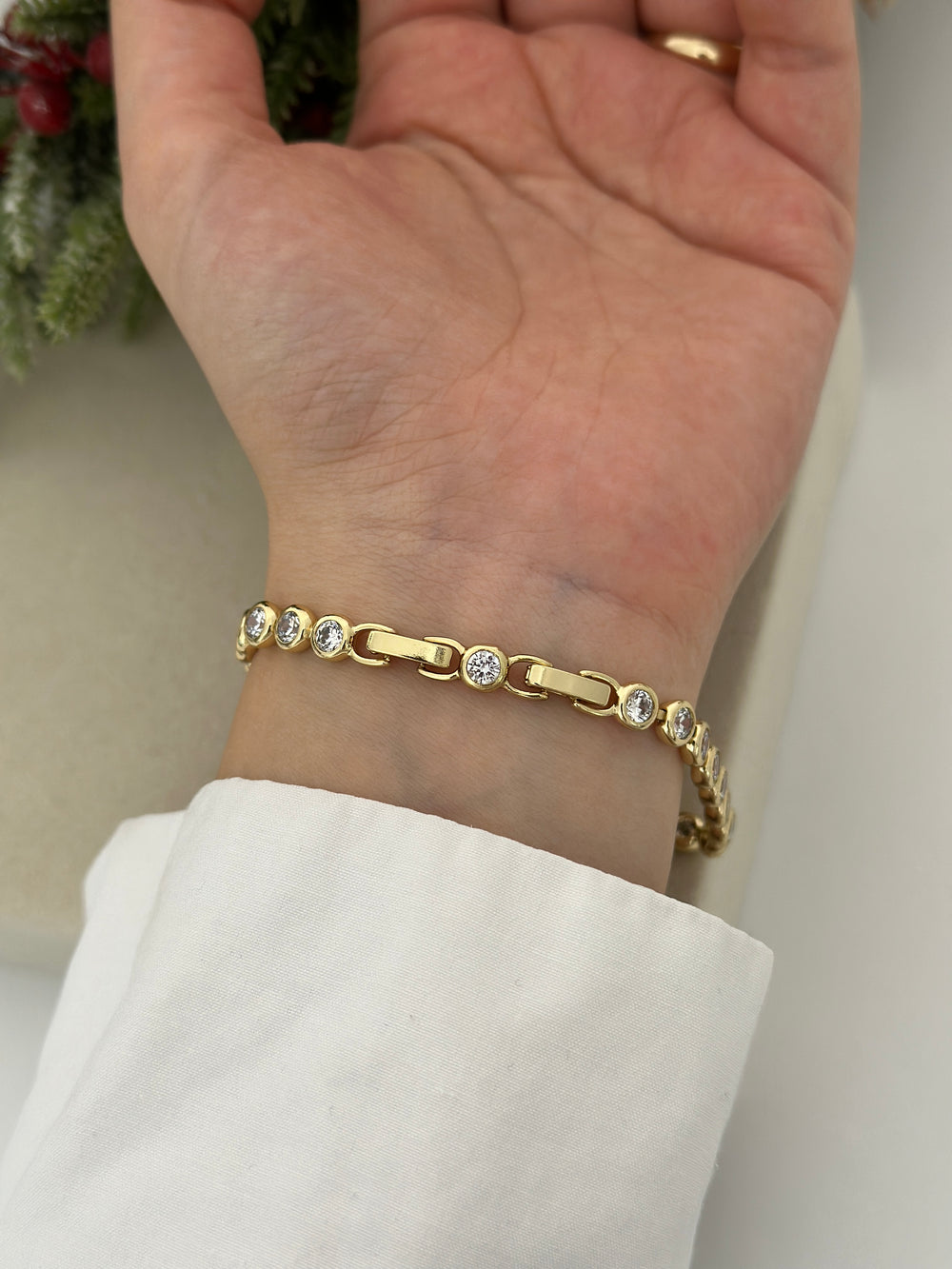 Yuvarlak Taş Su Yolu Bileklik