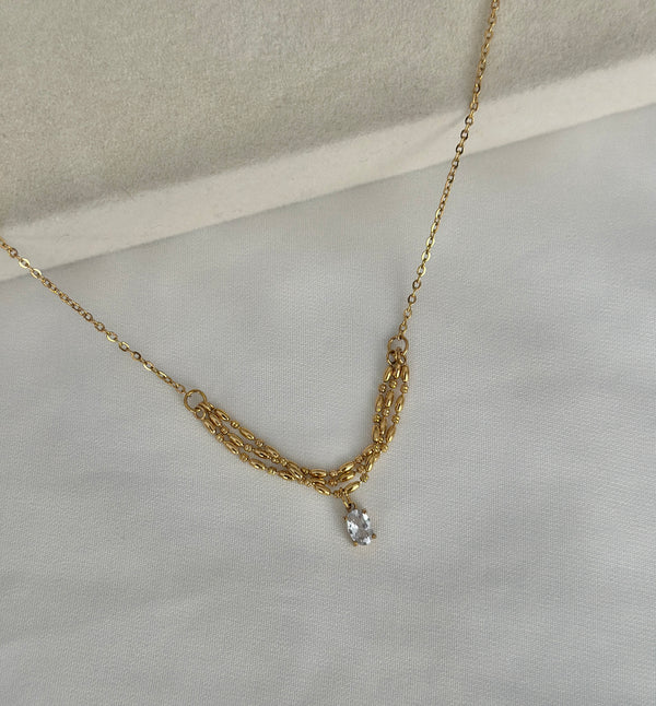 Çelik Ucu Damla Taşlı Kolye