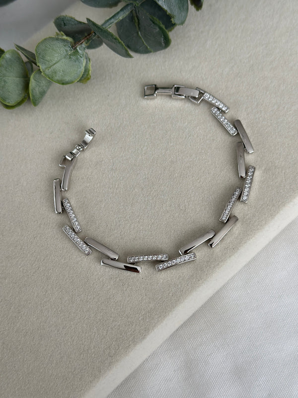 Silver Taşlı Zikzak Bileklik