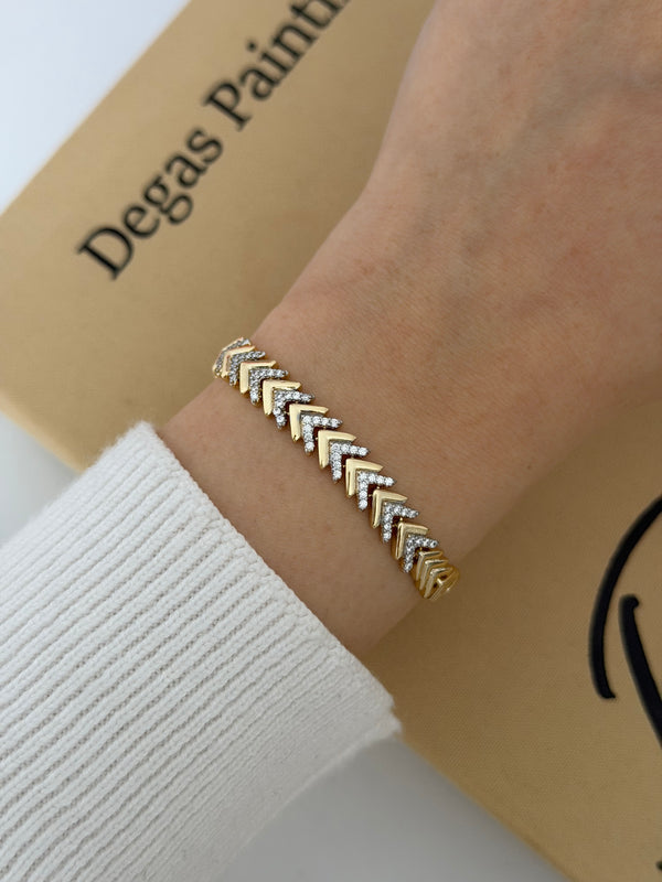 Ön Yüzü Taşlı Kılçık Bileklik