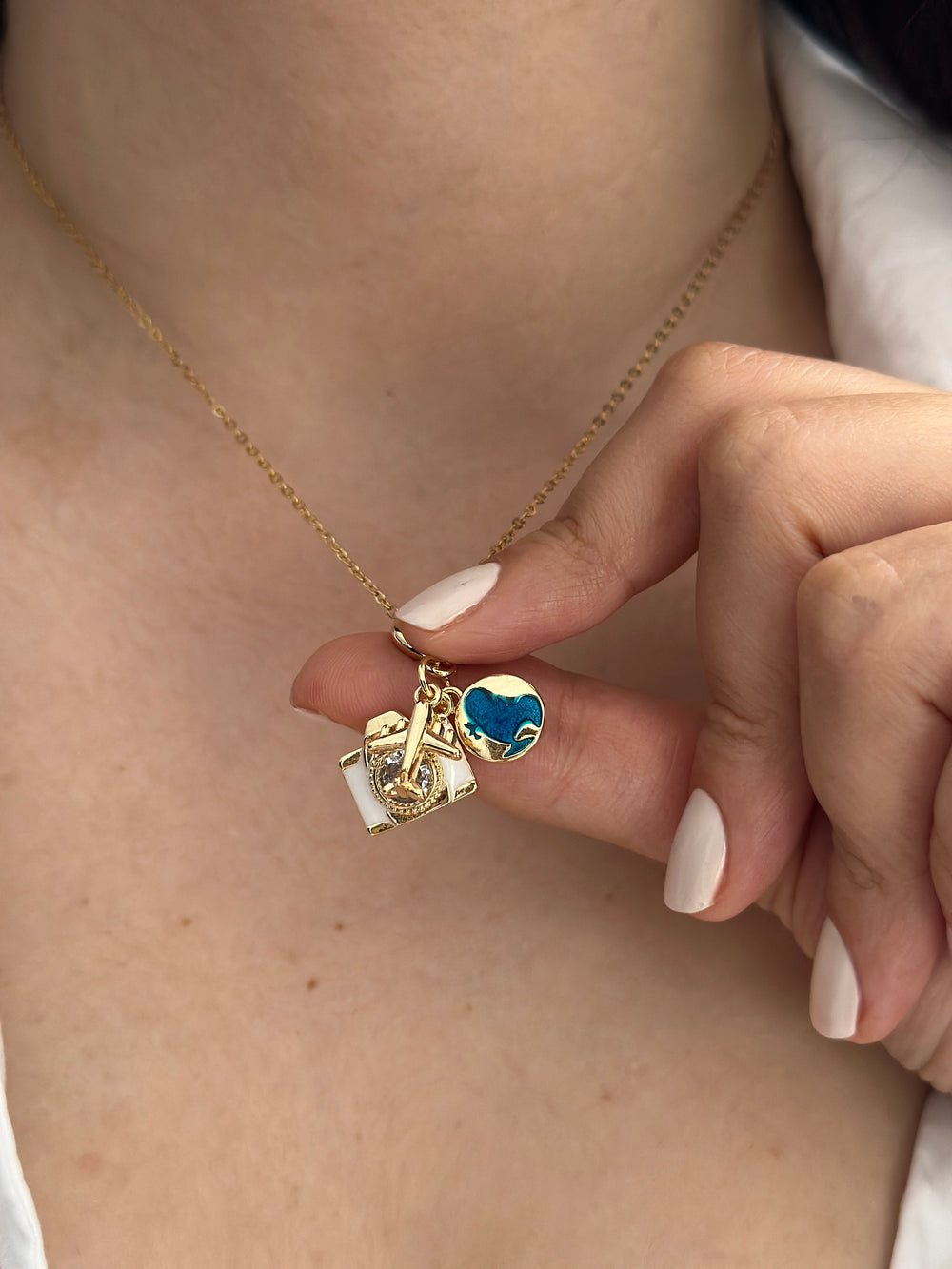 Çelik Kamera-Dünya-Uçak Charmlı Kolye