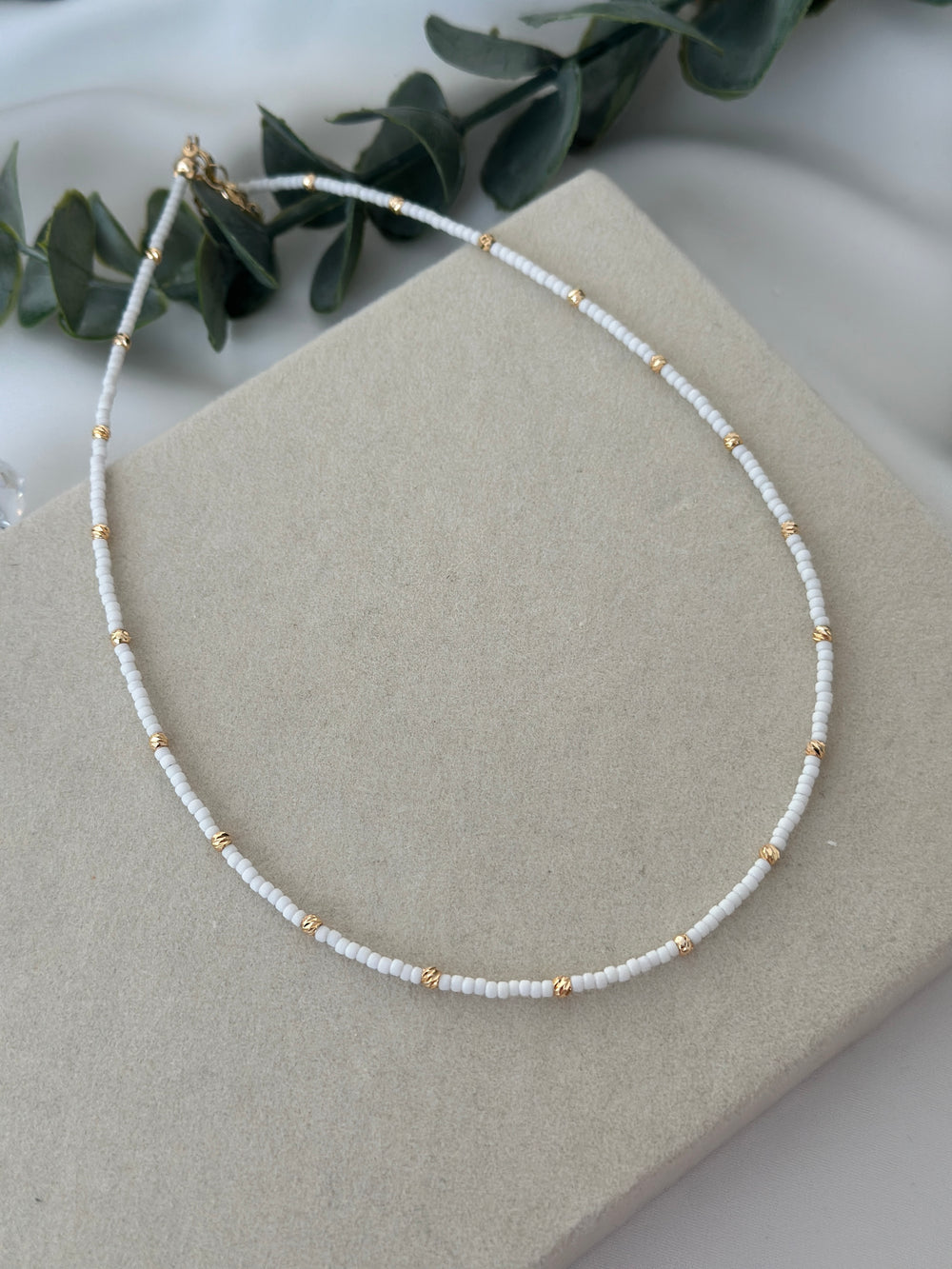Beyaz Dori Kolye